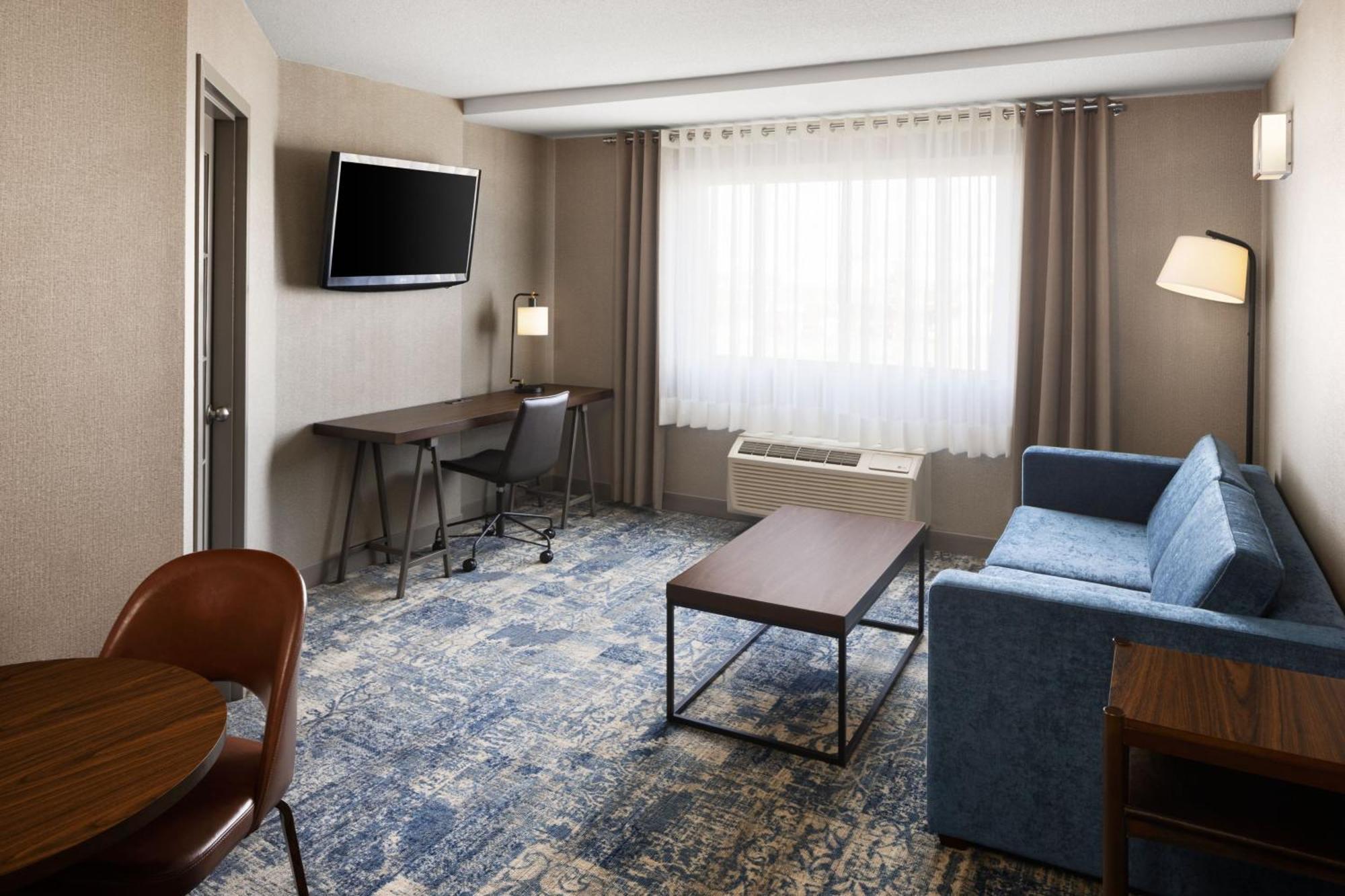 Four Points By Sheraton Edmonton South Bagian luar foto