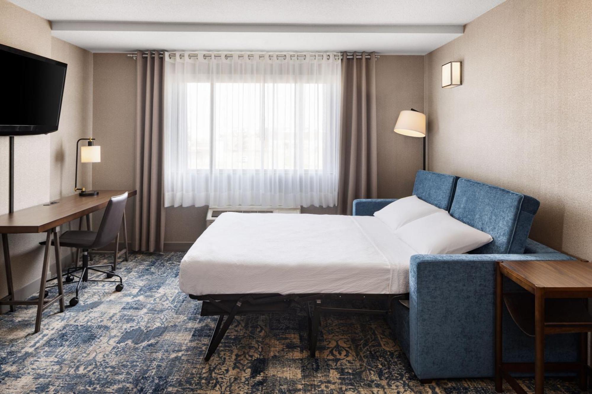 Four Points By Sheraton Edmonton South Bagian luar foto