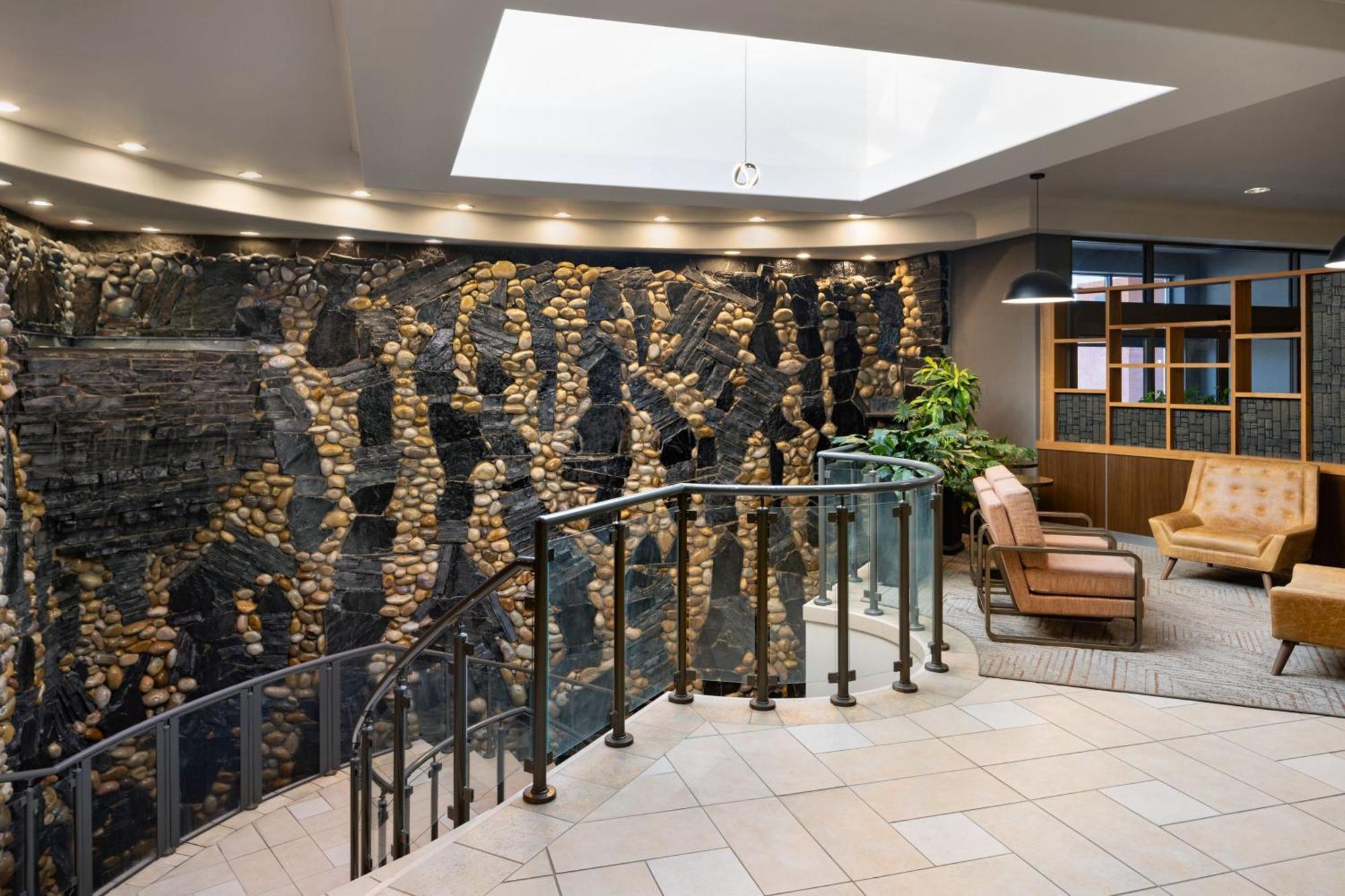 Four Points By Sheraton Edmonton South Bagian luar foto