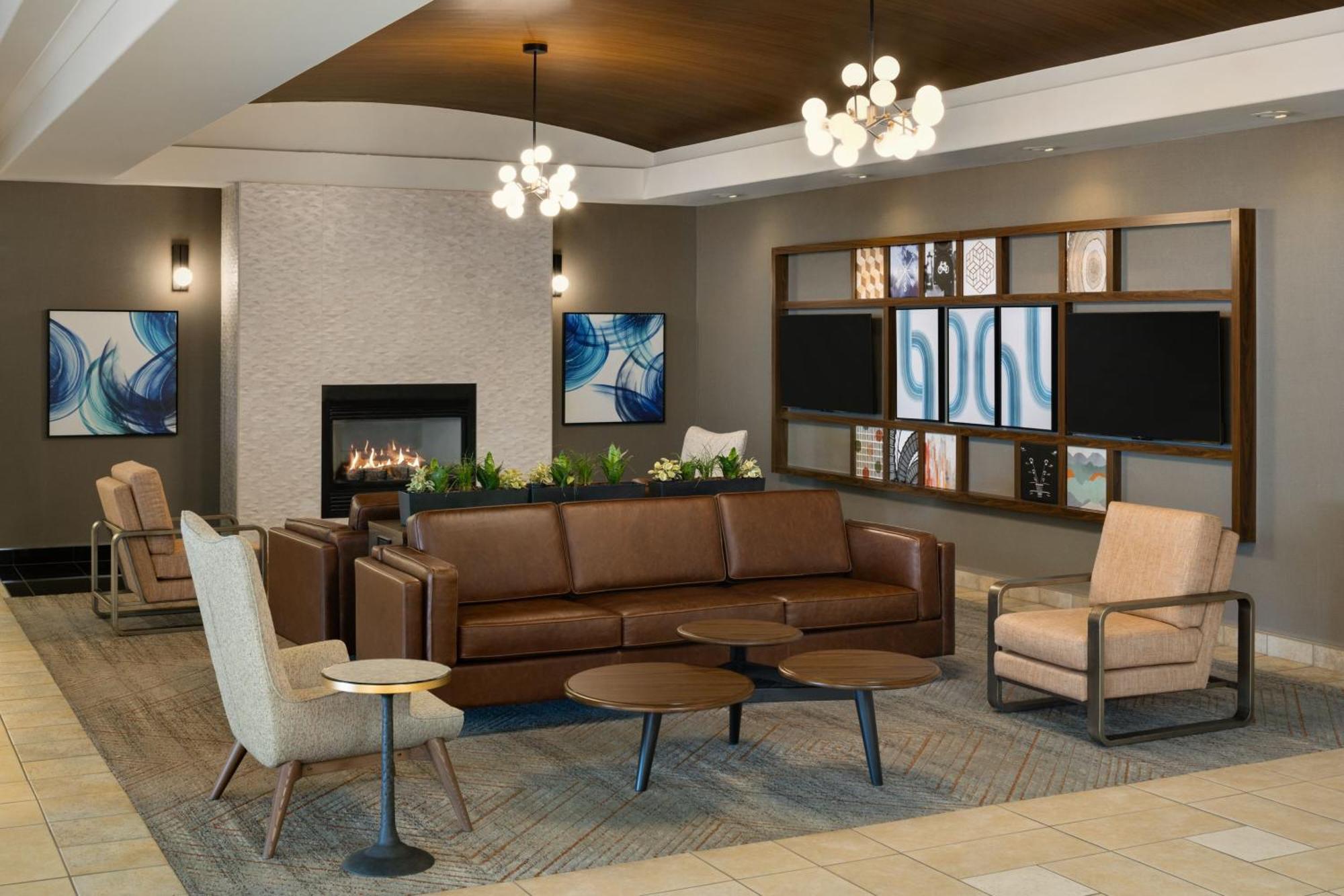 Four Points By Sheraton Edmonton South Bagian luar foto
