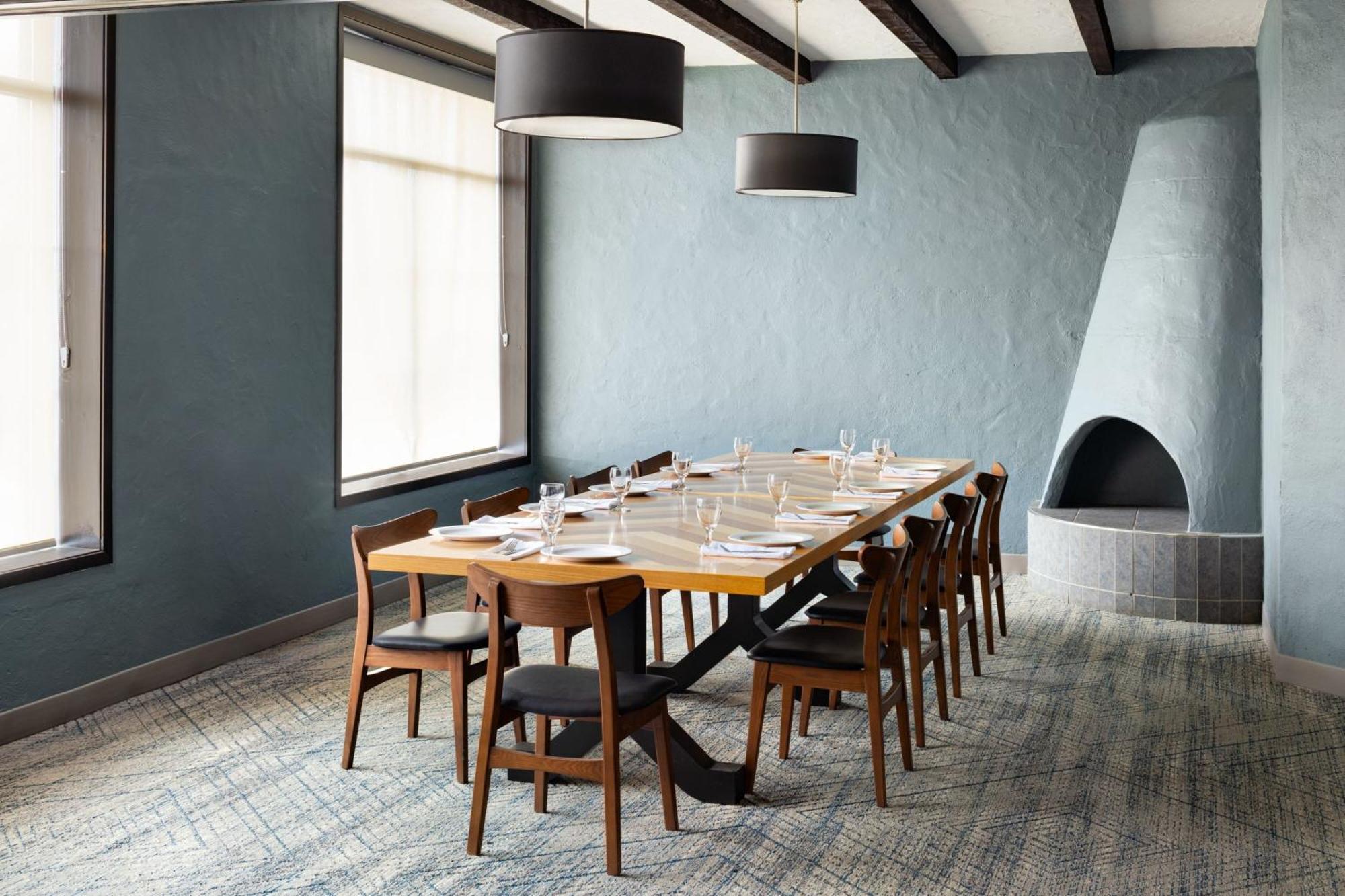 Four Points By Sheraton Edmonton South Bagian luar foto