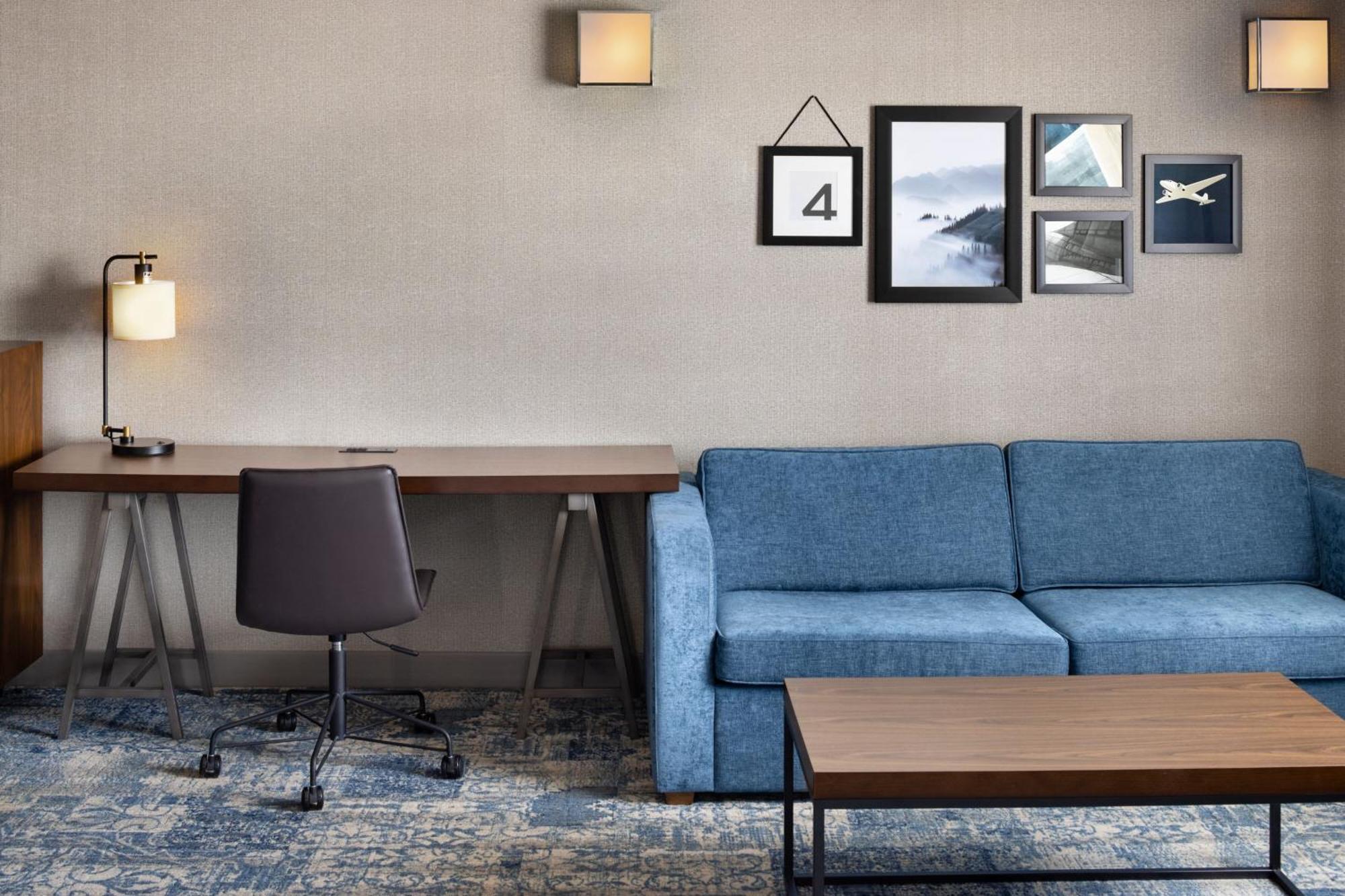 Four Points By Sheraton Edmonton South Bagian luar foto